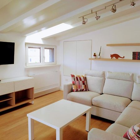 Ferienwohnung Cairoli7Novate-Mansarda Novate Milanese Exterior foto