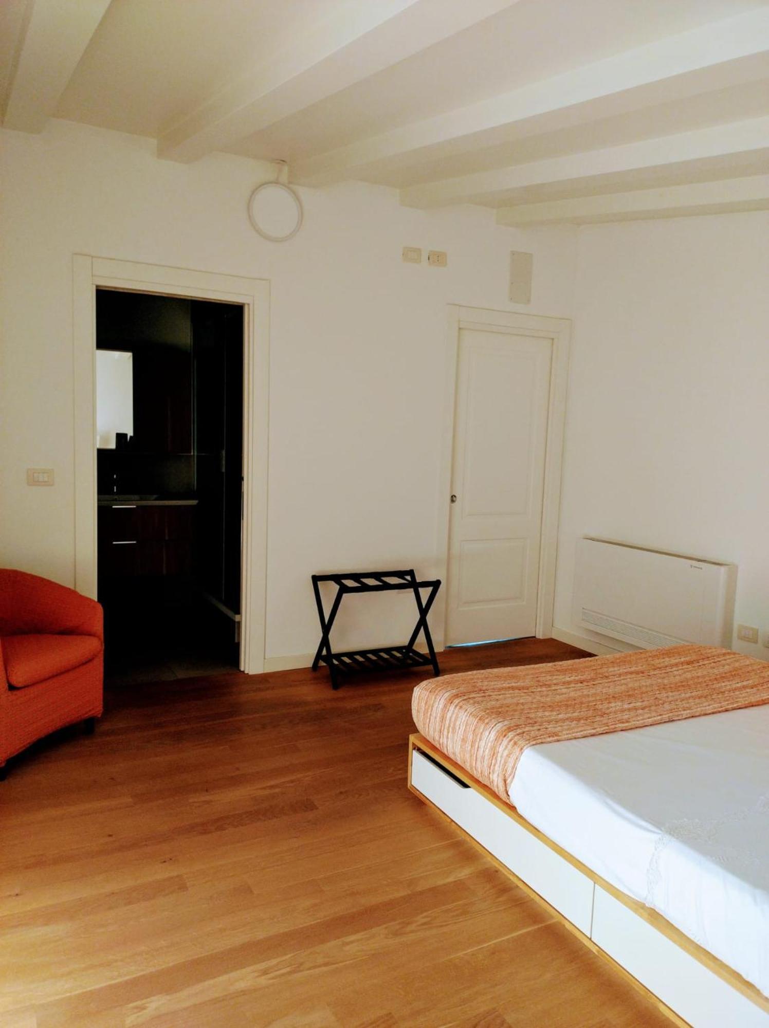 Ferienwohnung Cairoli7Novate-Mansarda Novate Milanese Exterior foto