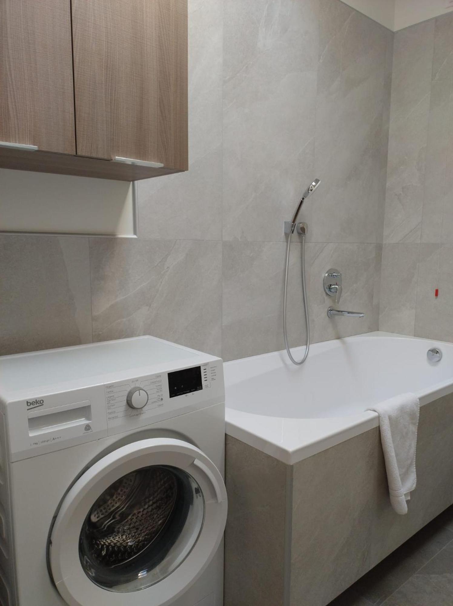 Ferienwohnung Cairoli7Novate-Mansarda Novate Milanese Exterior foto
